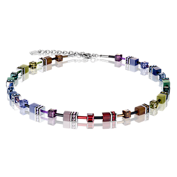 Coeur de Lion Necklace Colourful beaded necklace with square and cylindrical shapes in various shades.